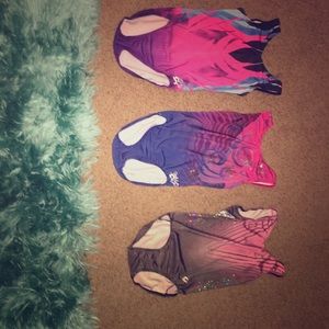 3 gymnastics Leo’s CL